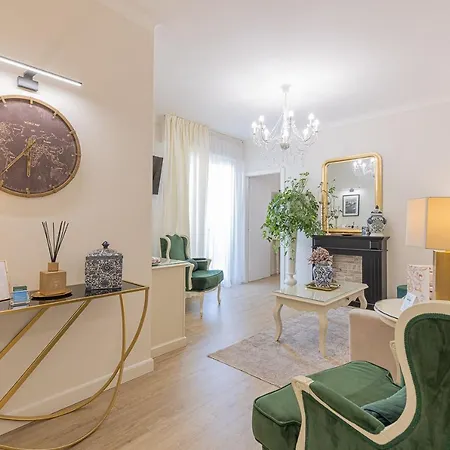 Crys: Apartments, Holiday, Business, * Verona